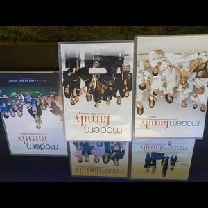 Seasons 2-6 Modern Family